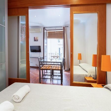 Aparteasy - Turo Park With Lovely Balcony บาร์เซโลนา ภายนอก รูปภาพ
