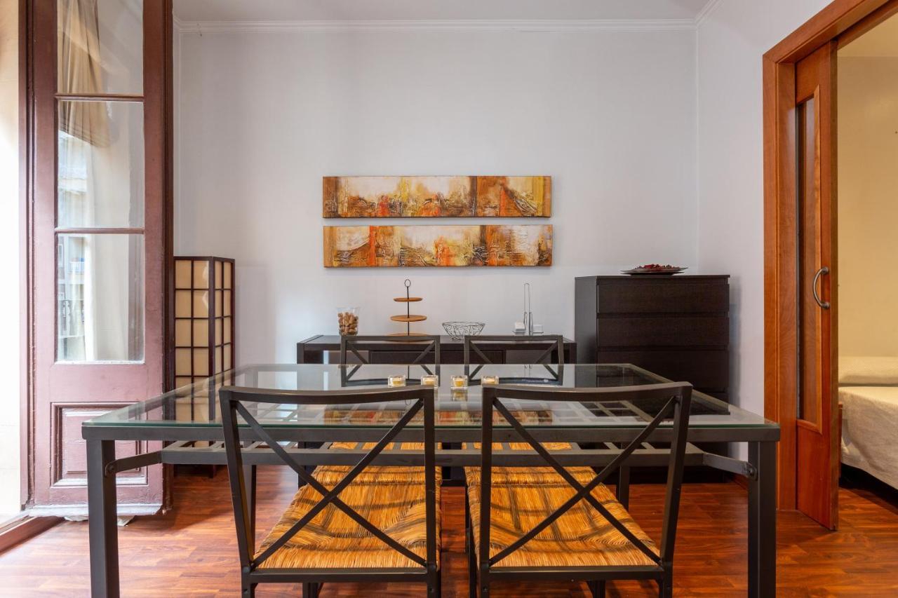 Aparteasy - Turo Park With Lovely Balcony บาร์เซโลนา ภายนอก รูปภาพ