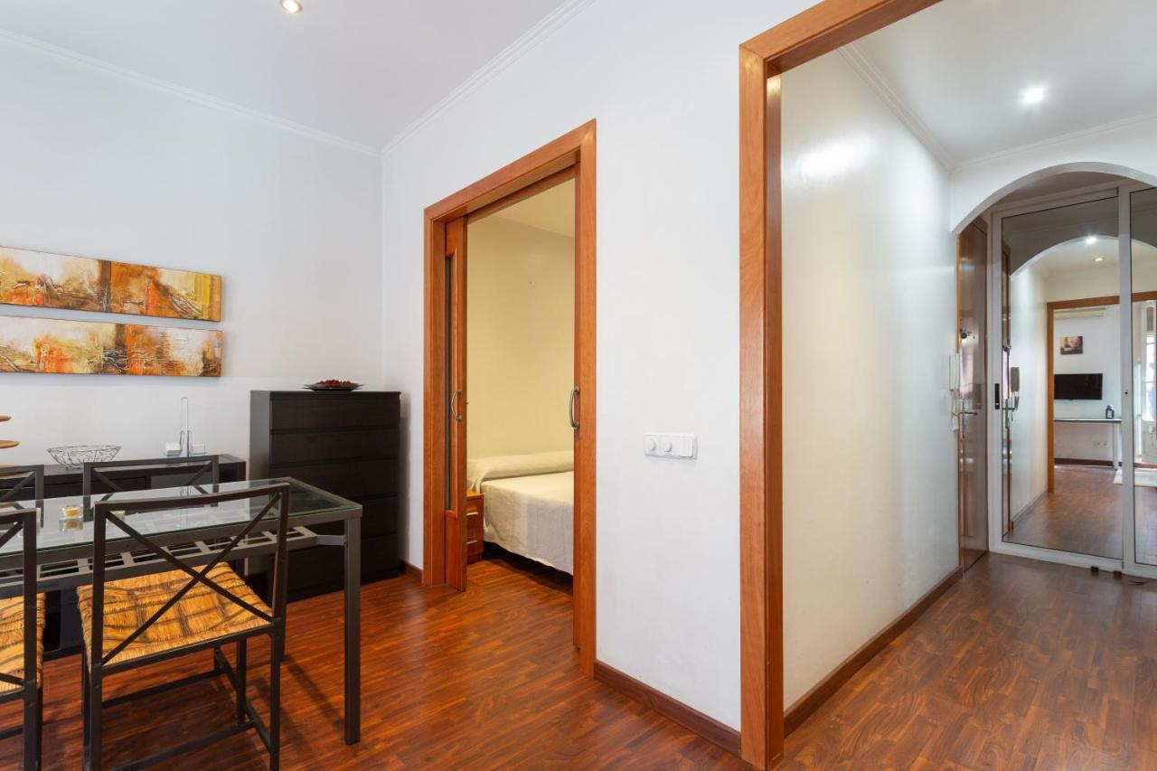 Aparteasy - Turo Park With Lovely Balcony บาร์เซโลนา ภายนอก รูปภาพ