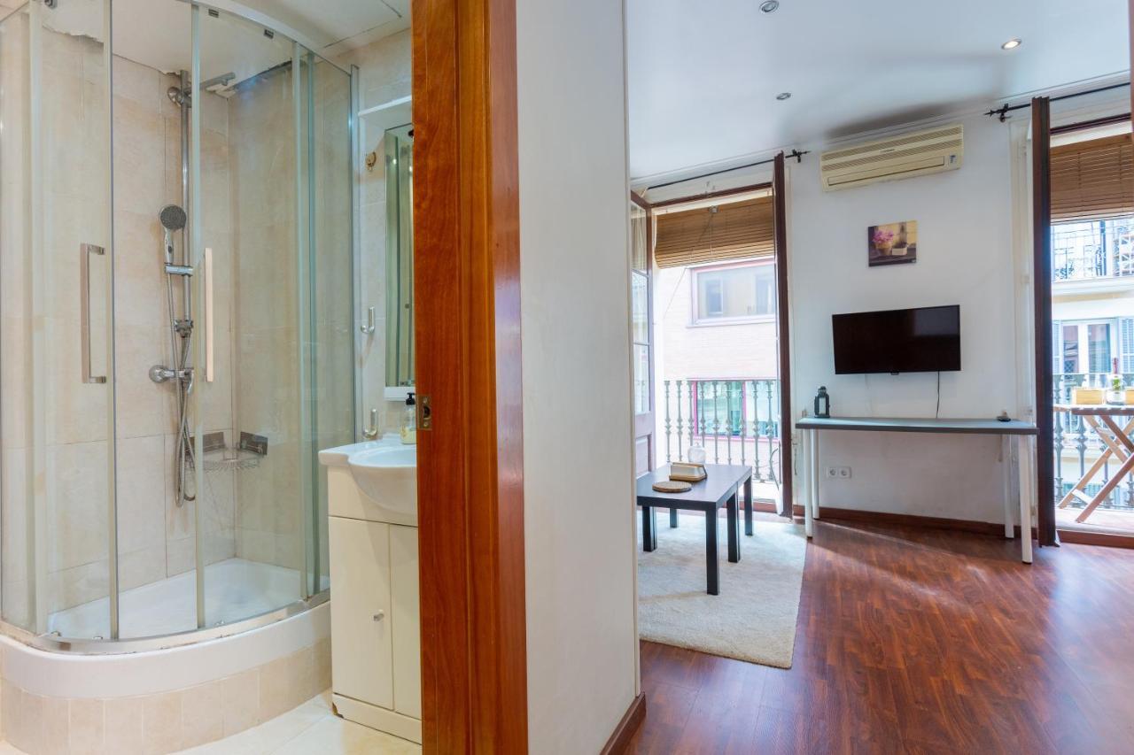 Aparteasy - Turo Park With Lovely Balcony บาร์เซโลนา ภายนอก รูปภาพ